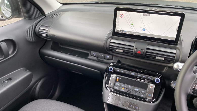 Hyundai INSTER 85kW 01 49kWh 5dr Auto Electric Hatchback